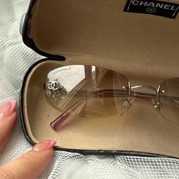 Authentic Vintage Chanel rimless sunglasses - Picture 3 of 13